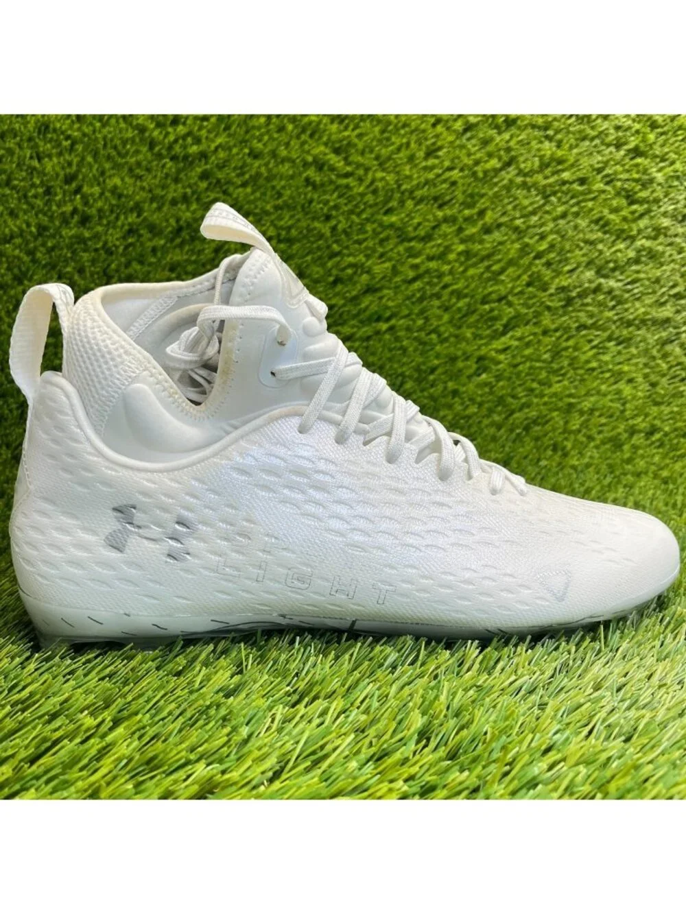 Under Armour Spotlight Lux MC 2.0 Mens Size 11 White Running Football Cleats